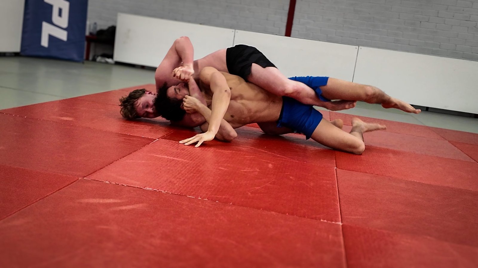Submission Wrestling: Yoran vs. Juwen