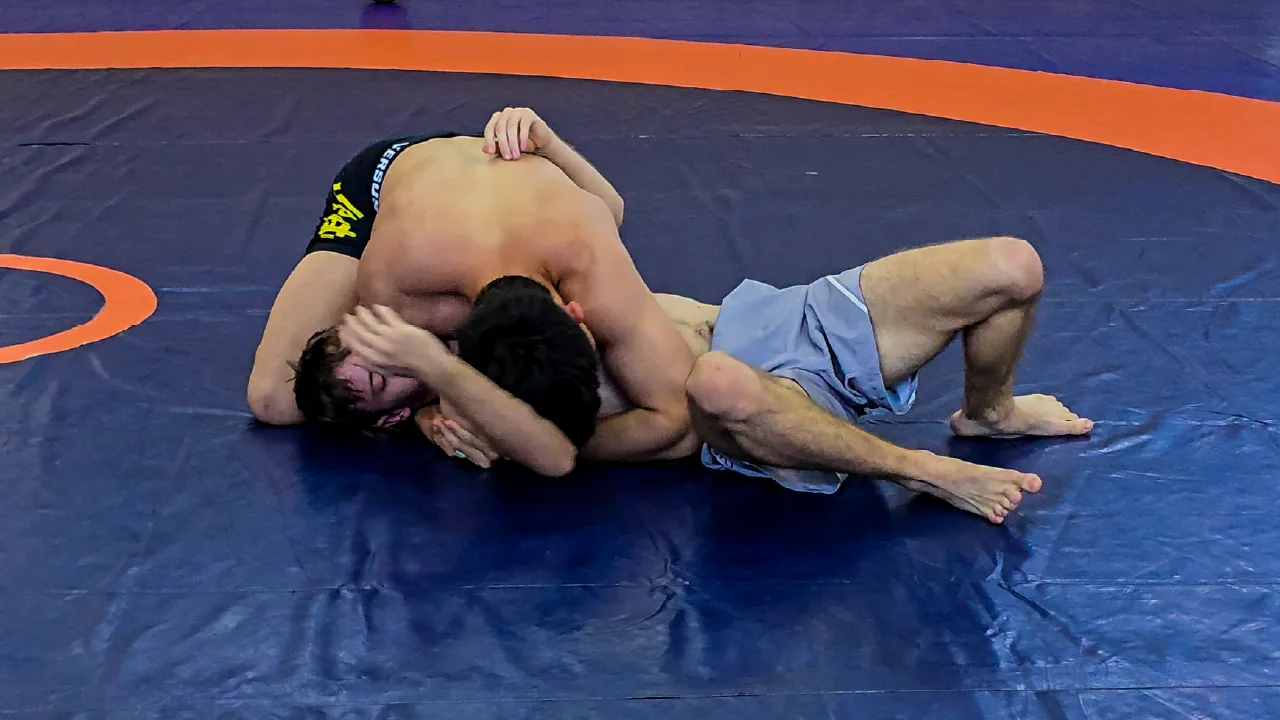 Submission Wrestling: Jaun vs. Luvaan | GRPL